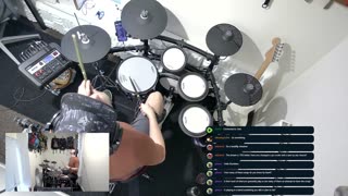 WhenLogicDies does a drum - distraction mode