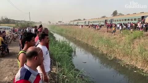 Passenger train derails in Egypt
