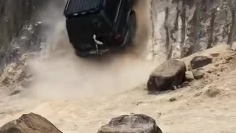 What a car stunt 😱😱😱😱