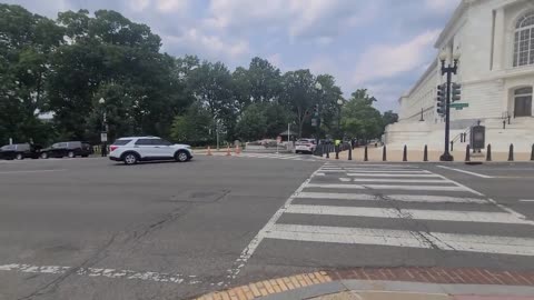 MASSIVE: Police Rush To US Senate Building After Active Shooter Threat