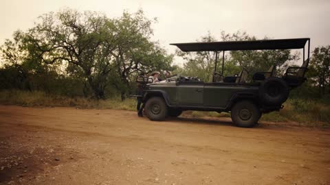 How Do You Count All the Wild Animals on a Wild Game Reserve? | Smithsonian Channel