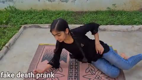 Fake_death_prank_in_front_of_my_dog||cute_dog_videos.(360p)