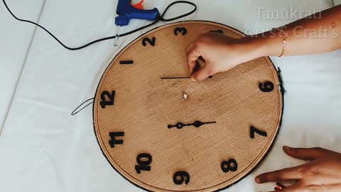 Wall clock making ideas//How to make wall clock ⏰