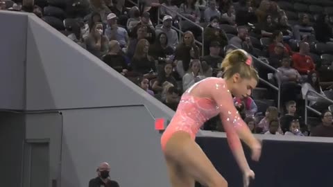 Charlotte Booth Floor Exercise
