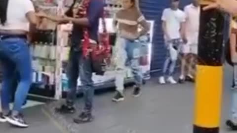 Video: Las vendedoras se fueron a los golpes en el centro de Bucaramanga