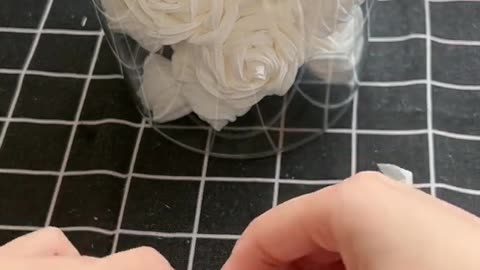 DIY make roses with tissue
