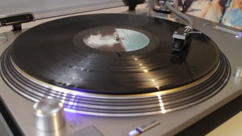 ABBA - Chiquitita (2010 Vinyl LP) - Technics 1200G Audio Technica ART9XI