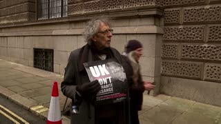 UK judge rejects U.S. Assange extradition request