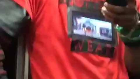 Guy Spotted Wearing His Smartphone On His Shirt And We Want One