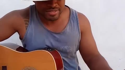 Cantor Sertanejo Valentim