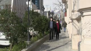Crisis del coronavirus se dispara en Irán, aislado por sus vecinos