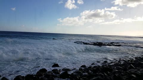 Great Waves along the Shoreline of Island of Kauai