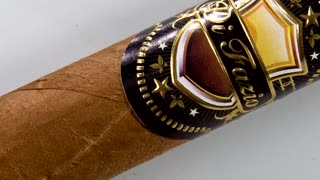 Di Fazio Connecticut Churchill Cigar Review