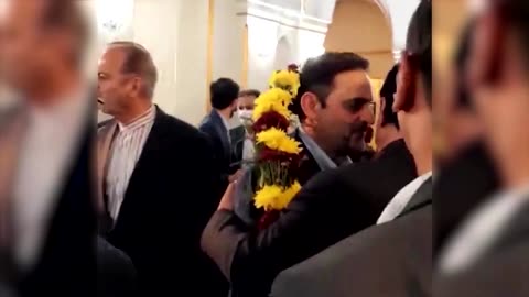 Iranian detainees arrive in Tehran after US prisoner swap
