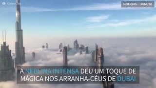 Cidade nas nuvens: intensa neblina transforma paisagem em Dubai