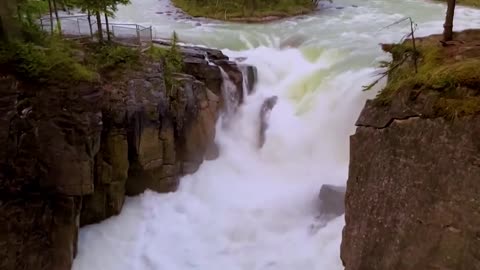 Sunwapta Falls, Alberta, Canada 🇨🇦