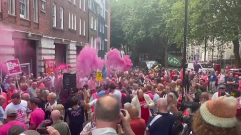 Workers strike (postal and dock workers) protest for higher wages in UK