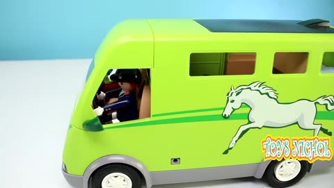 Make a Green Van to Transport Horses in the Village