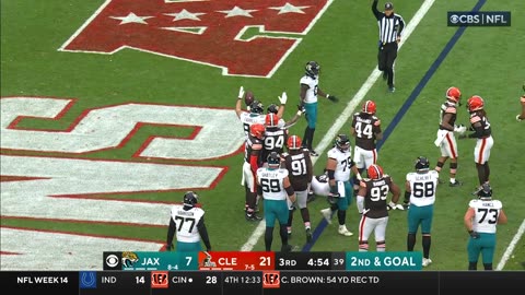 Etienne's effort TD awarded after replay review