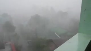 Typhoon Rammasun batters Philippines