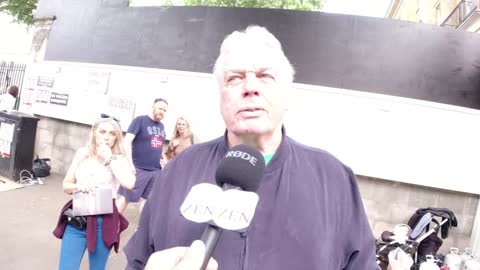 DAVID ICKE ,CHEMTRAILS & REPTILIANS