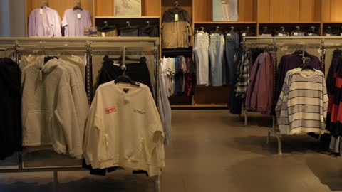 Clothing Store, shopping, H&M, men's clothing, 4K