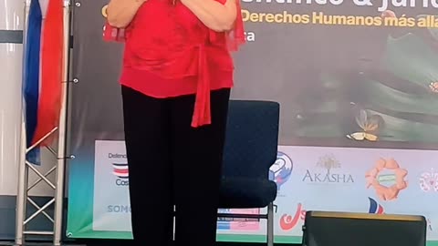 La Dra Chinda Brandolino en el Congreso Internacional de Medicos en Costa Rica