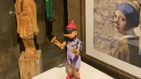 Pinocchio kokeshi doll dance
