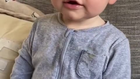 Funny Confusing Baby - Cute Video Funny Videos