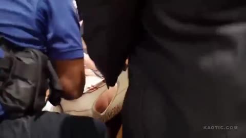 MAN GETS DRAGGED OUT OF HILLARY CLINTON RALLY FOR ASKING ABOUT BILL CLINTON TRIPS TO EPSTEIN ISLAND