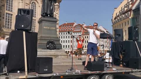 TAG DER FREIHEIT - DRESDEN, Neumarkt & Stadtgebiet, 18 06 2022 - Eröffnung MARCUS FUCHS