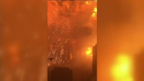 Huge explosion video captures fear of eyewitnesses