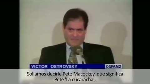 Victor Ostrovsky es un exmiembro de la Mossad, el equivalente israelí de la CIA.