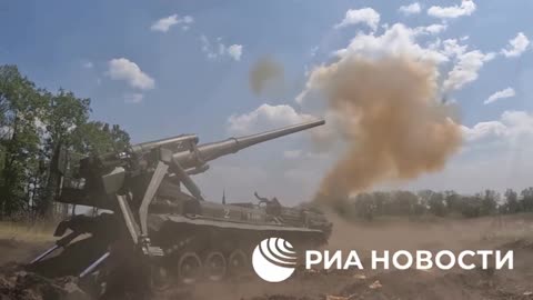 Ukraine War - Most powerful self-propelled artillery mounts "Malka" (203 mm) in the world