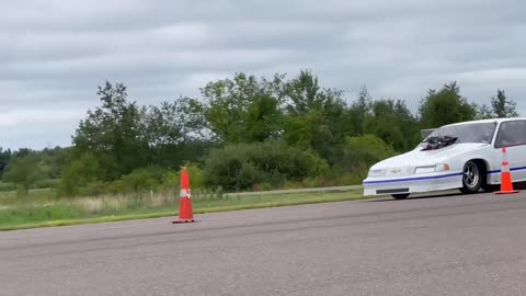 Exhibition burnout at Fly high X airstrip event found on Facebook