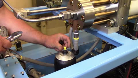 Maintenance Training Video: Accumulator Pressure Check