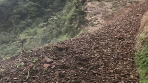 Ridiculous Rockslide Captured in New Zealand