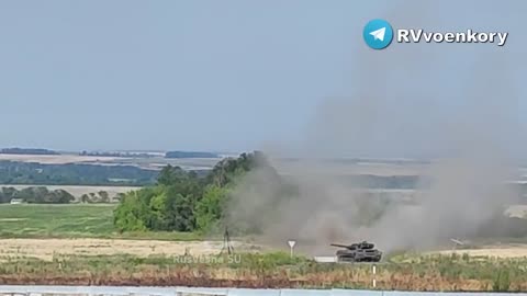 Russian Rapid Tank Fire on Ukrainian Positions, Seversk Front - Ukraine War Combat Footage 2022