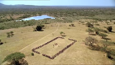 PEPSI FOOTBALL AFRICA 2010 COMMERCIAL FEATURING MESSI KAKA DROGBA LAMPARD HENRY AND AKON