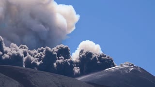 Asombrosa filmación de erupción volcánica del Monte Etna