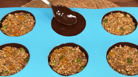 Sugarless! No oven! Super energy dessert in 5 minutes!