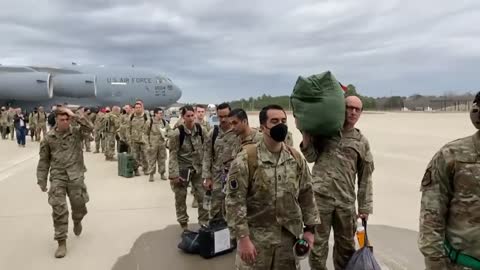 US military begins transporting additional troops to Europe