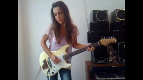 Guitarist Eva Vergilova's incredible Jimi Hendrix cover