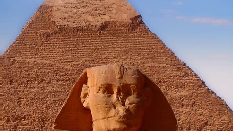 Pyramids في مصر