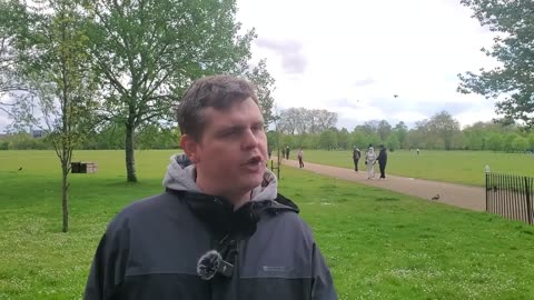 Speakers Corner - Bob Does a Question & Answer Session - How To Get Christian Co