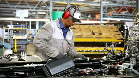 Isuzu Truck Factory - Production of Japanese trucks