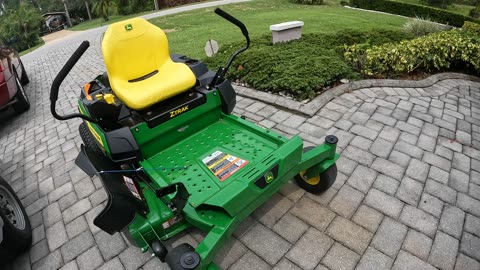 My New John Deere Z315 Zero Turn