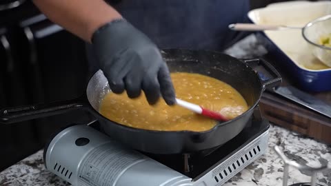 Sweet & Savory Smothered Chicken: A Soul Food Classic