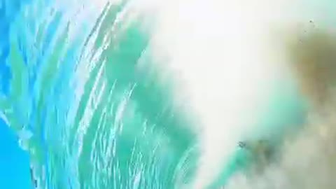 Filming the sea wave from the inside 2