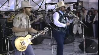 Charlie Daniels Band - The Devil Went Down To Georgia (Live at Farm Aid 1985)